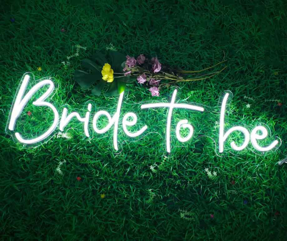 Bride To Be ❤️ Neon Sign